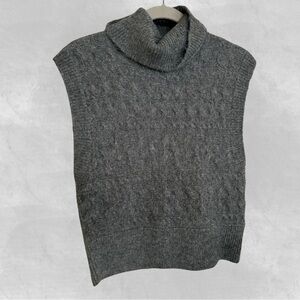 Sweater Vest